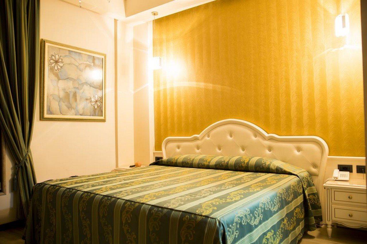 Oxford 4* Tirana
