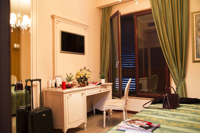Hotel Oxford 4*