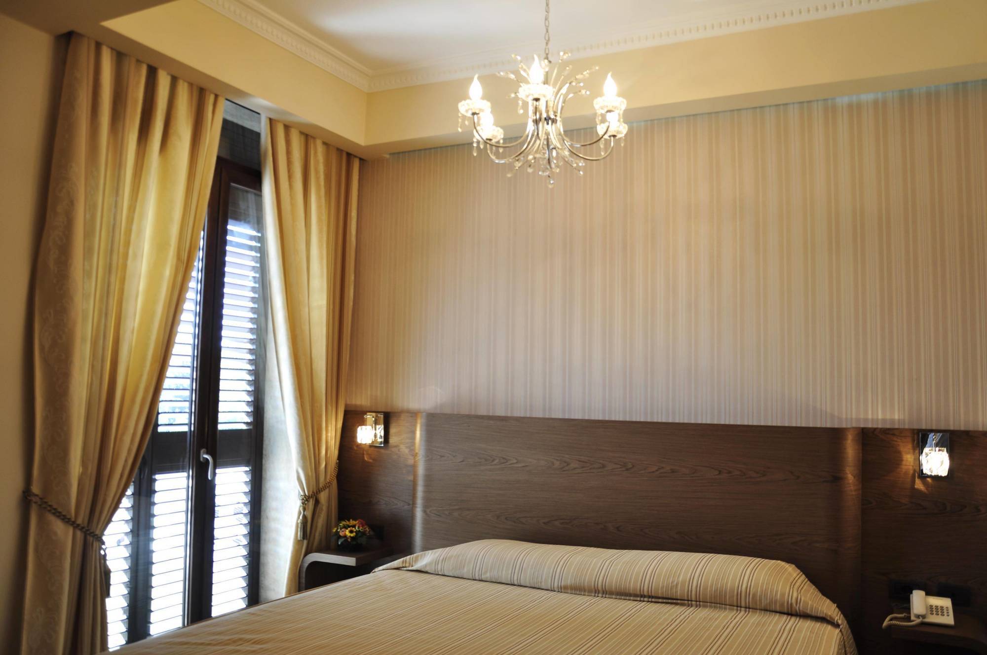Oxford Hotel