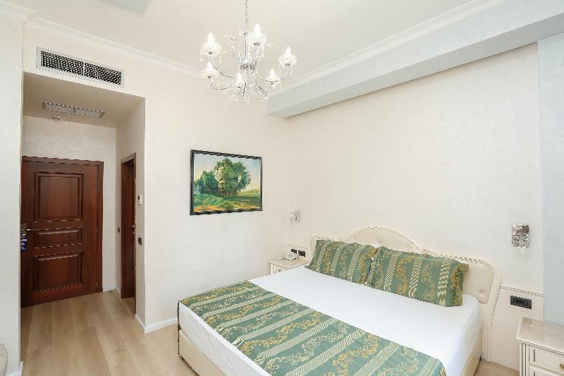 Hotel Oxford 4*
